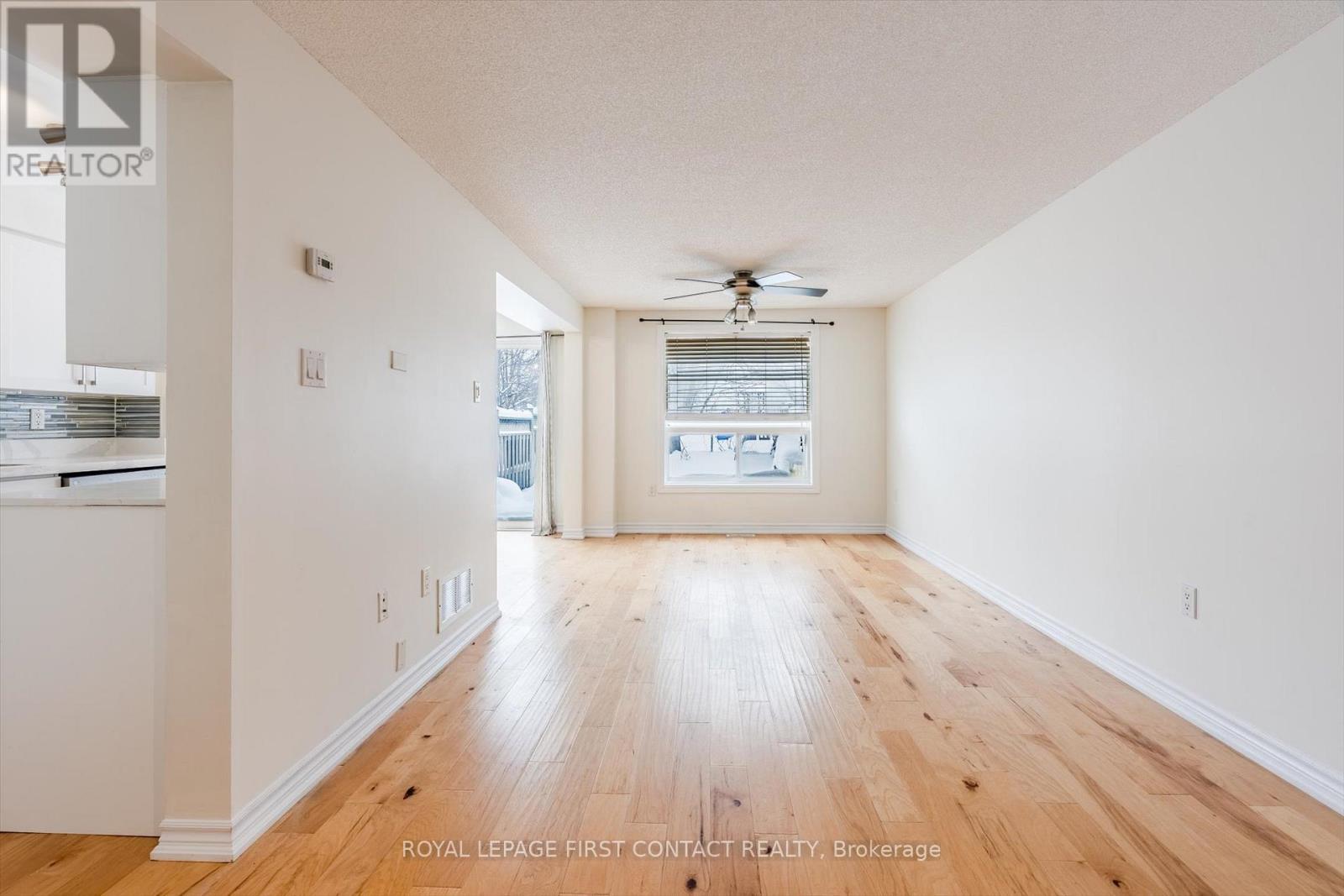 269 Dunsmore Lane, Barrie, Ontario  L4M 7A7 - Photo 10 - S12629416