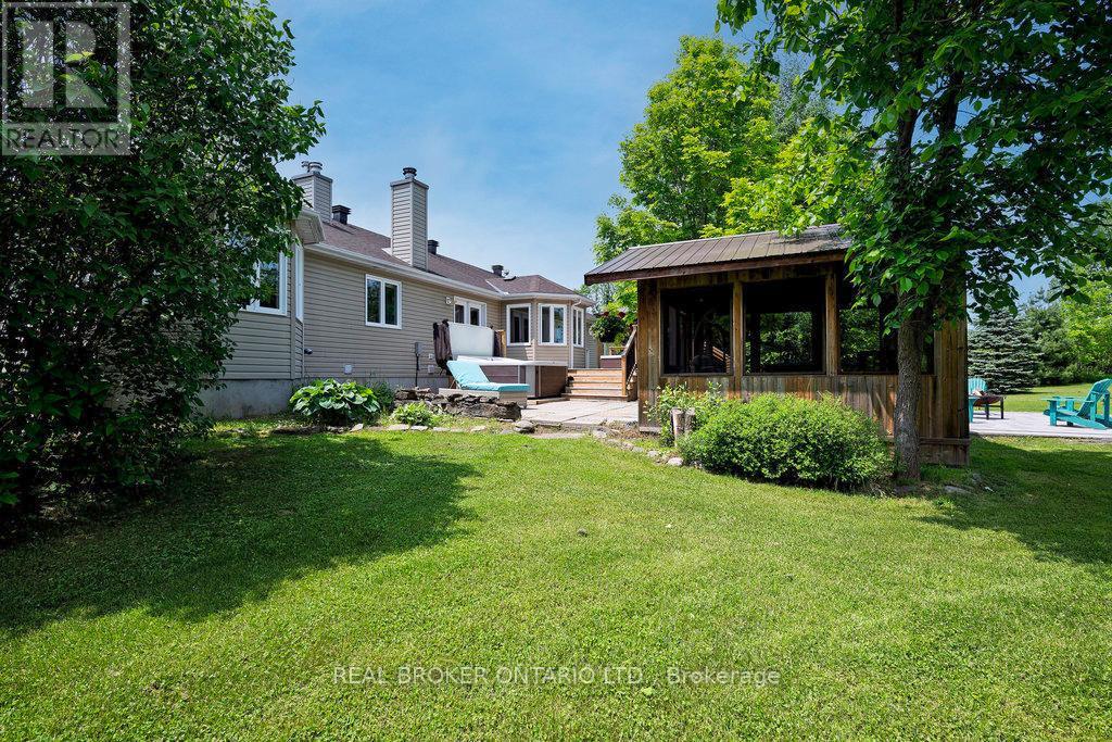3374 Greenland Road, Ottawa, Ontario  K0A 1T0 - Photo 31 - X12505442