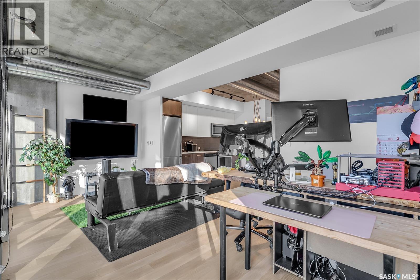 205 490 2nd Avenue S, Saskatoon, Saskatchewan   - Photo 4 - SK024213