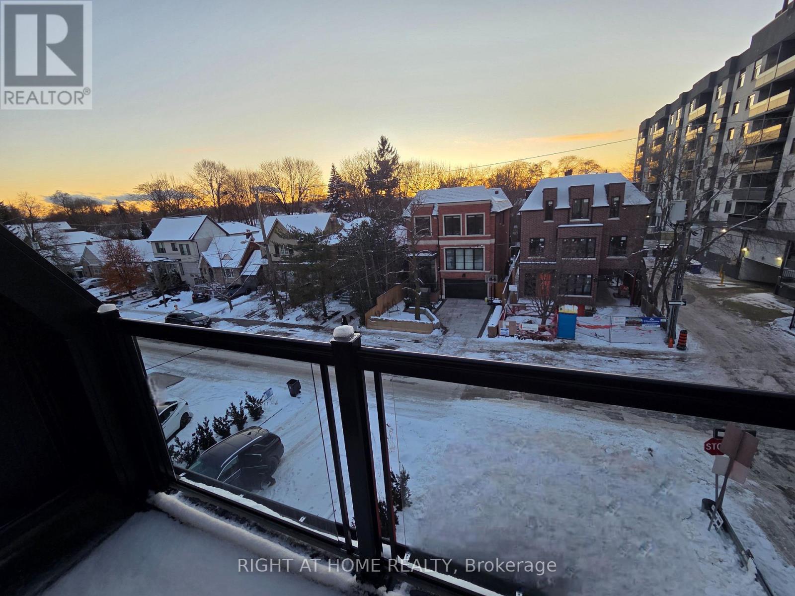 3 - 55 Camberwell Road, Toronto, Ontario  M6C 3E7 - Photo 11 - C12631742