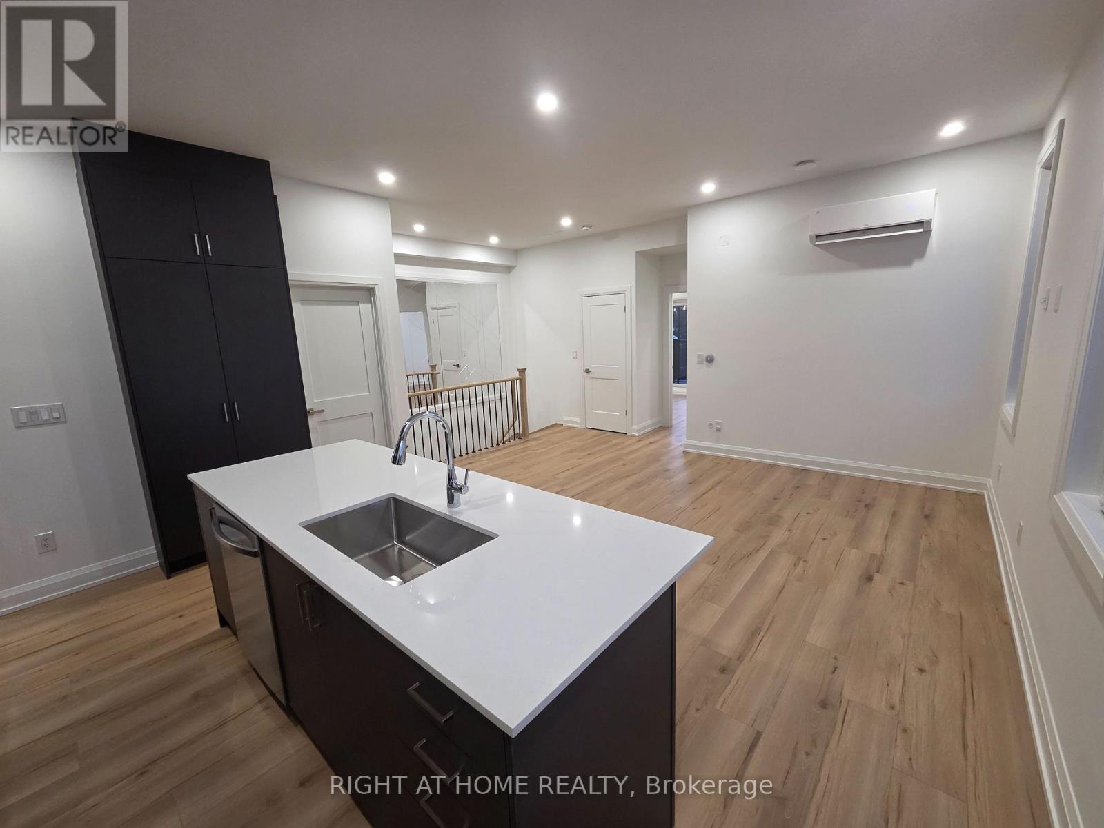 3 - 55 Camberwell Road, Toronto, Ontario  M6C 3E7 - Photo 5 - C12631742