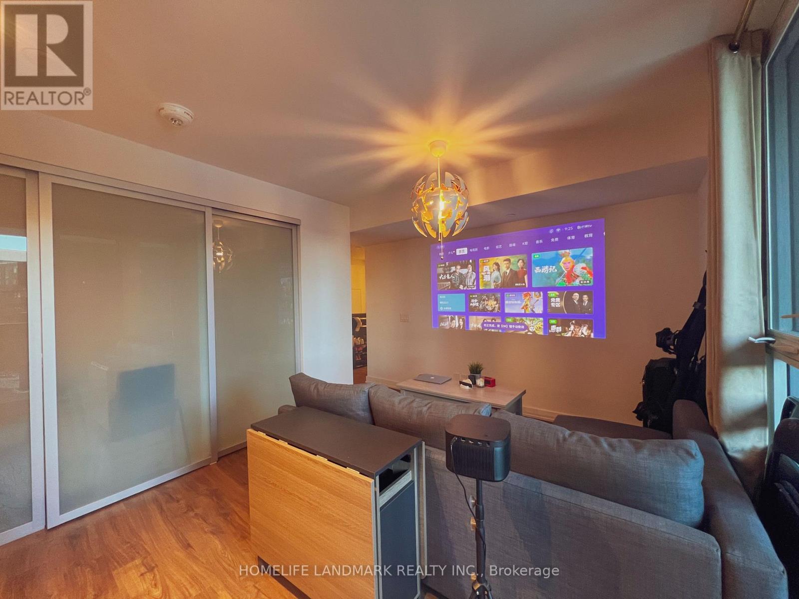 533 - 30 Tretti Way, Toronto (Clanton Park), Ontario  M3H 0E3 - Photo 3 - C12631748