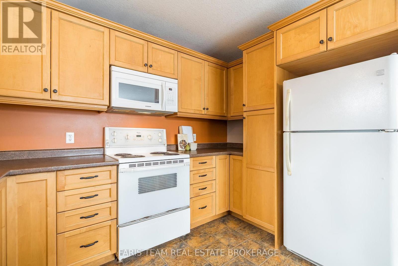 3400 Reservoir Road, Severn (Coldwater), Ontario  L0K 1E0 - Photo 6 - S12631746