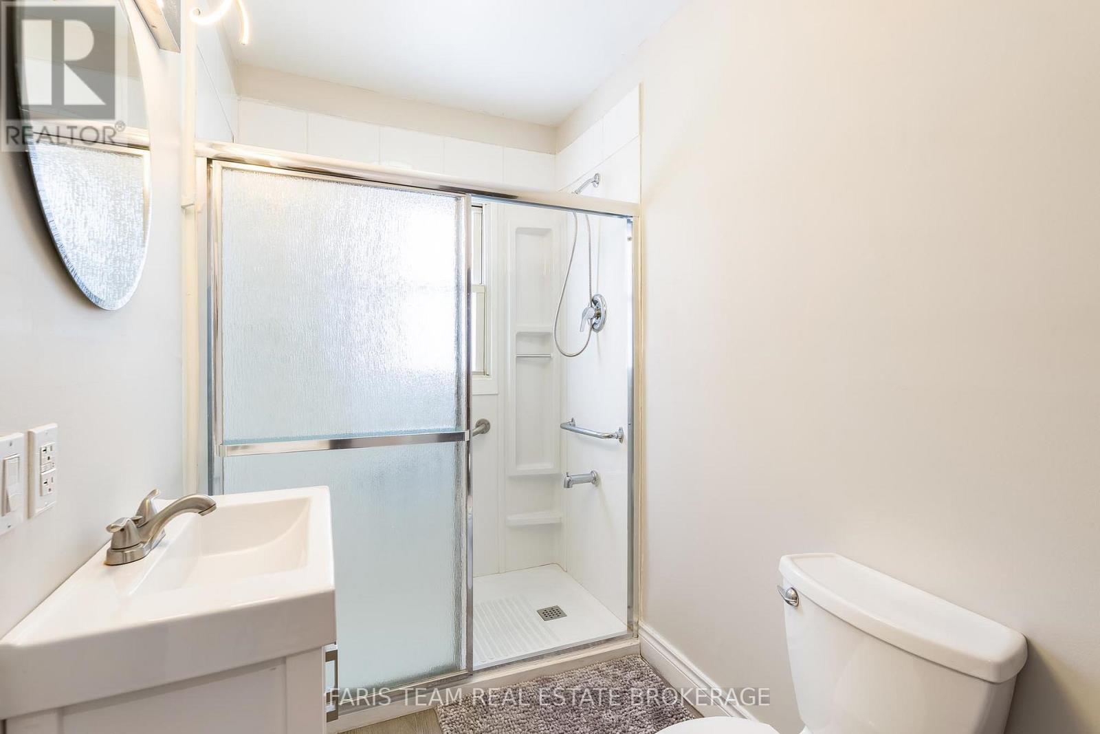 137 1st Avenue, Tay (Port Mcnicoll), Ontario  L0K 1R0 - Photo 16 - S12631778