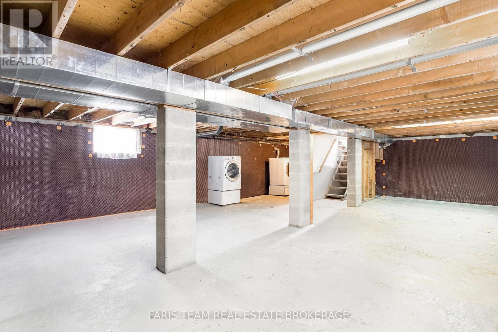 137 1st Avenue, Tay (Port Mcnicoll), Ontario  L0K 1R0 - Photo 17 - S12631778