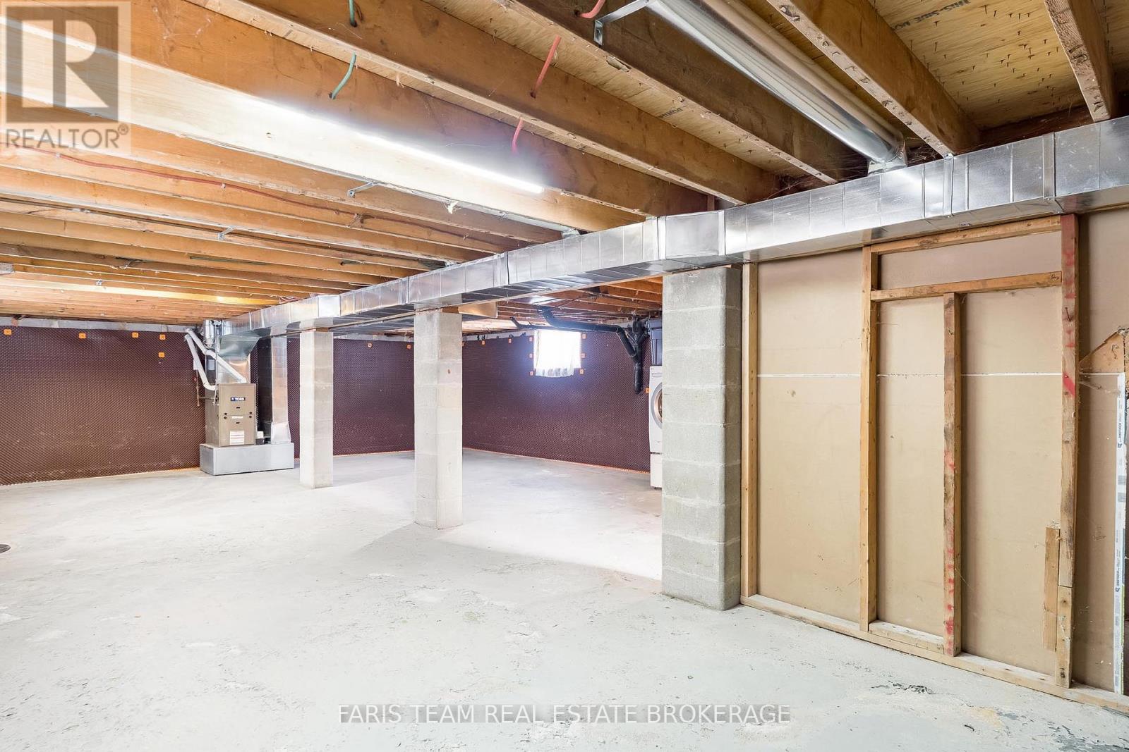 137 1st Avenue, Tay (Port Mcnicoll), Ontario  L0K 1R0 - Photo 19 - S12631778