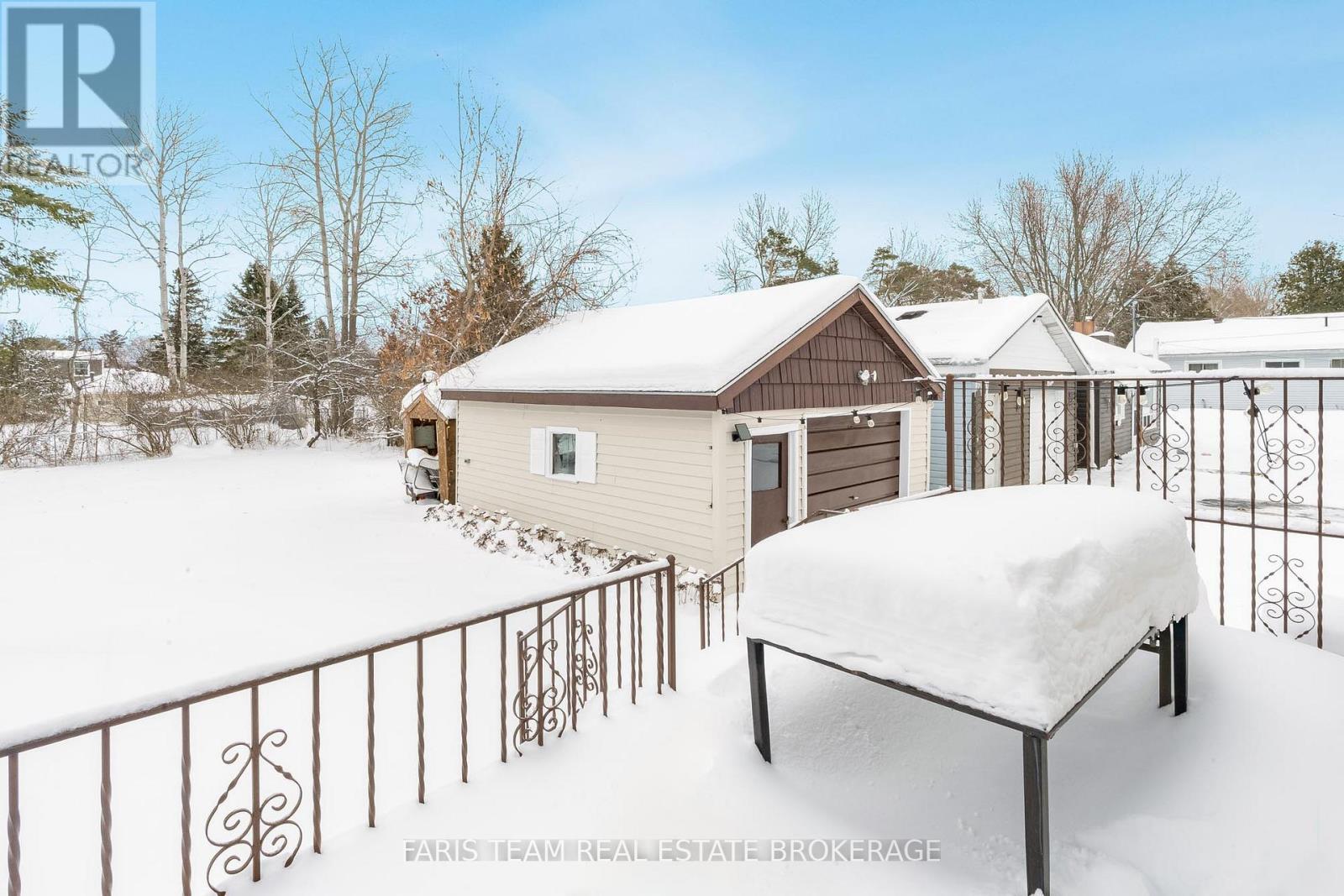 137 1st Avenue, Tay (Port Mcnicoll), Ontario  L0K 1R0 - Photo 21 - S12631778