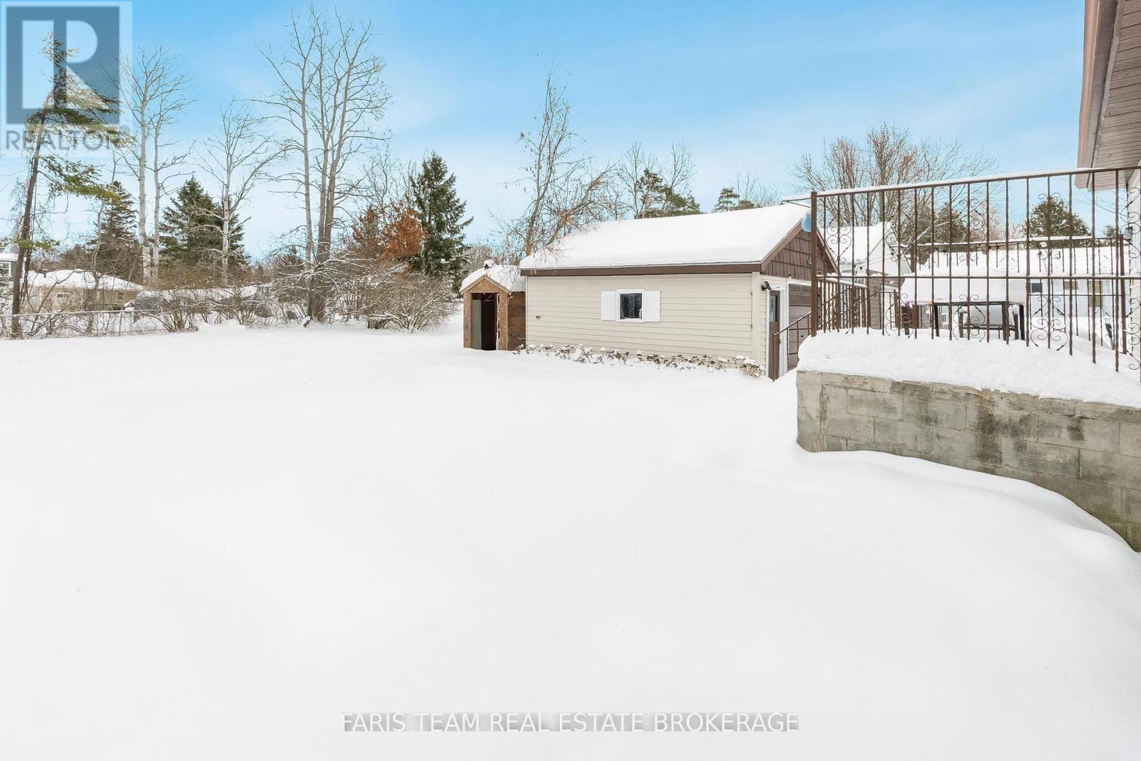 137 1st Avenue, Tay (Port Mcnicoll), Ontario  L0K 1R0 - Photo 23 - S12631778