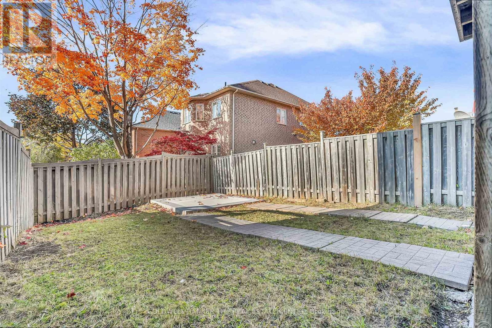 6986 Haines Artist Way, Mississauga (Meadowvale Village), Ontario  L5W 1B6 - Photo 12 - W12631744