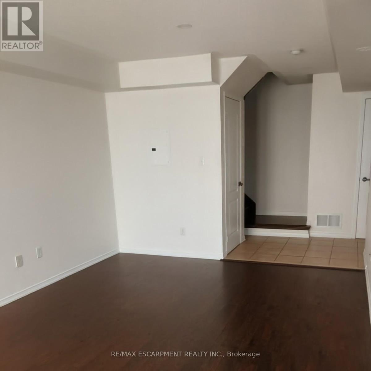 8 - 2579 Sixth Line, Oakville, Ontario  L6H 0H7 - Photo 4 - W12631750