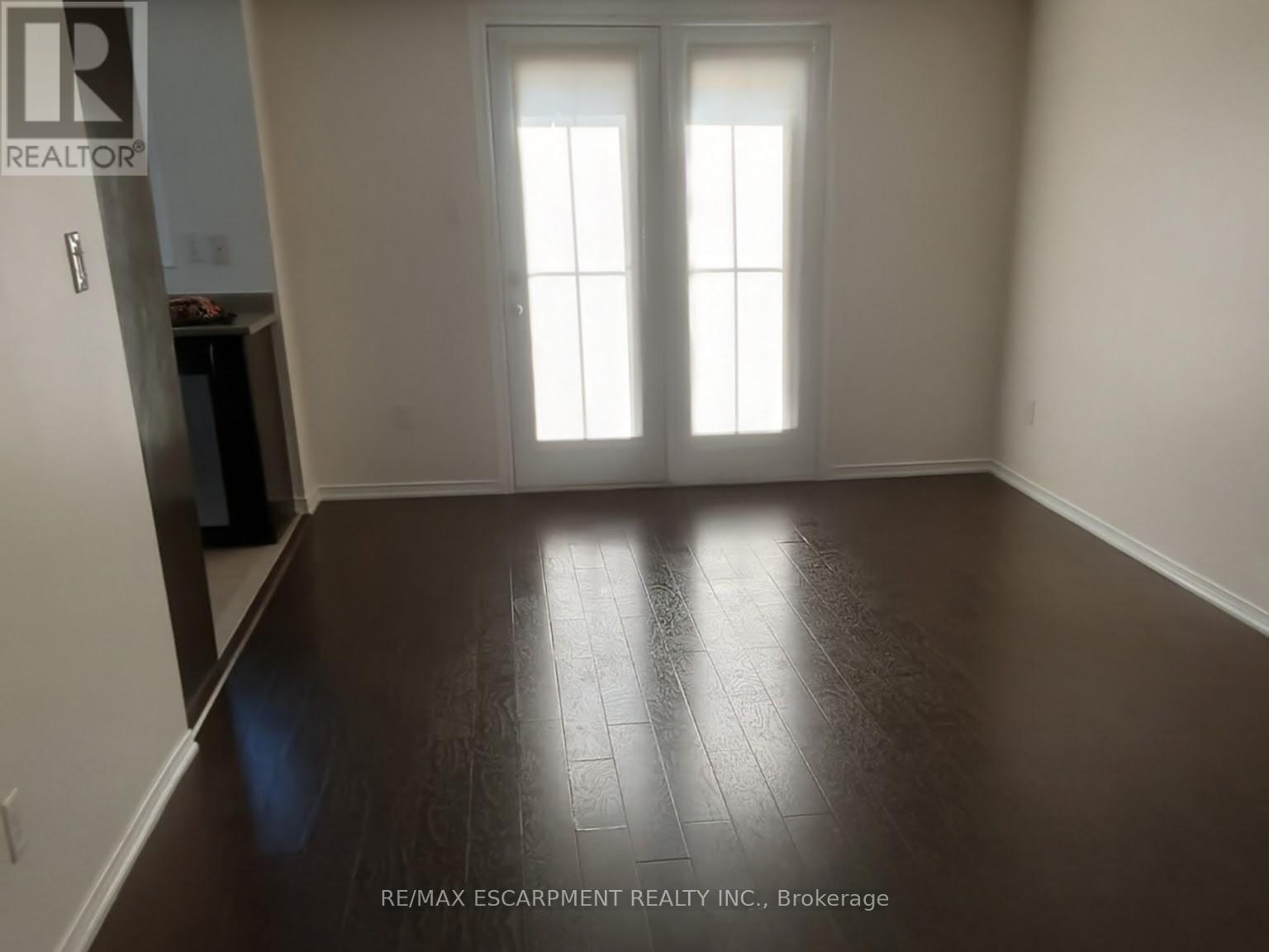 8 - 2579 Sixth Line, Oakville, Ontario  L6H 0H7 - Photo 5 - W12631750