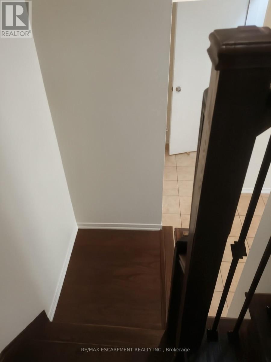 8 - 2579 Sixth Line, Oakville, Ontario  L6H 0H7 - Photo 7 - W12631750