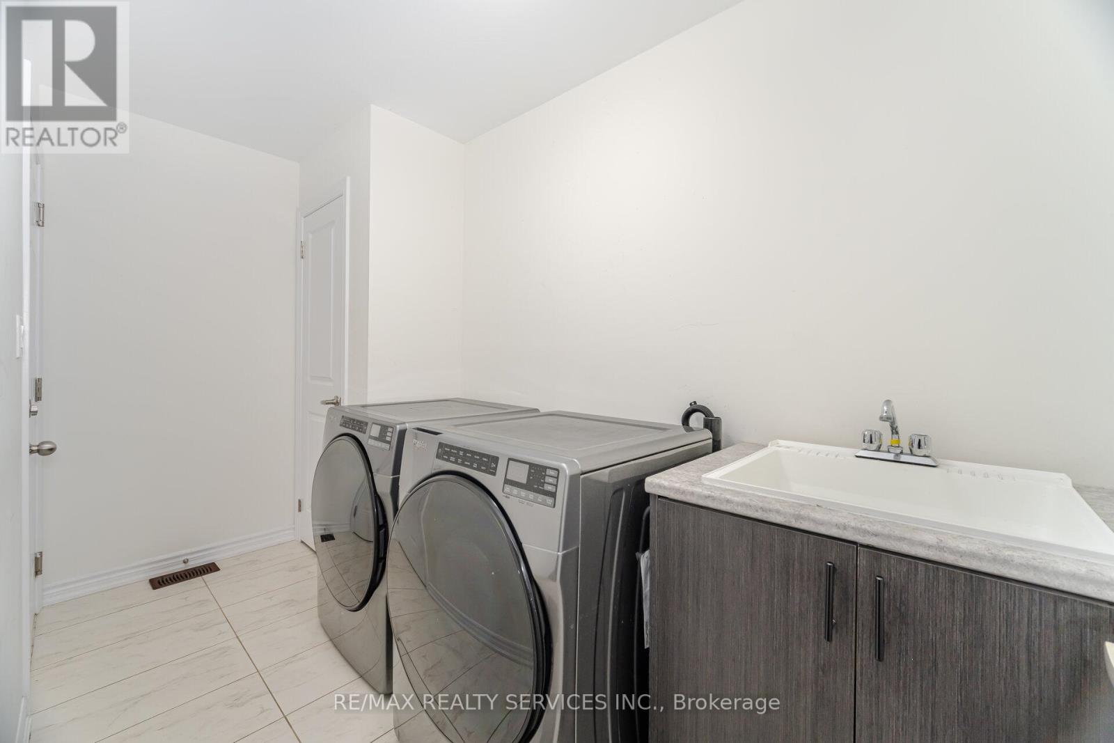 12208 Mclaughlin Road, Caledon, Ontario  L7C 4K8 - Photo 15 - W12631760