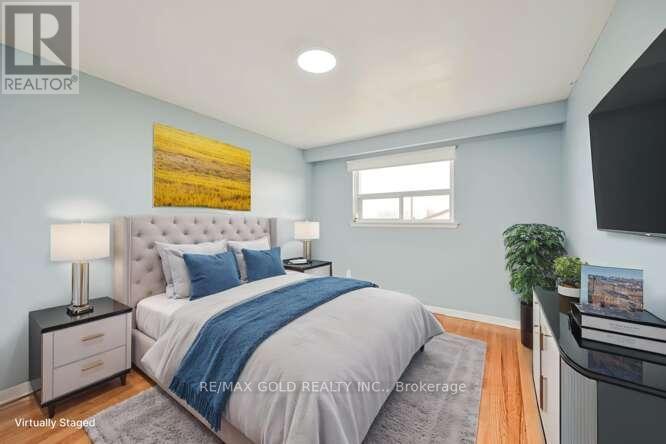 3274 Clara Drive, Mississauga (Malton), Ontario  L4T 2C7 - Photo 15 - W12631768