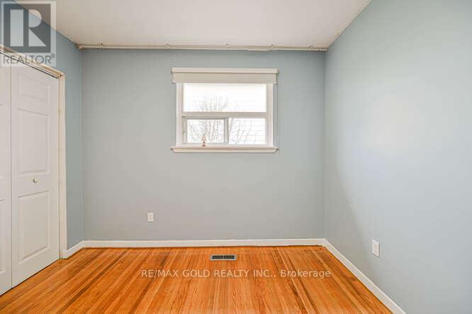 3274 Clara Drive, Mississauga (Malton), Ontario  L4T 2C7 - Photo 18 - W12631768