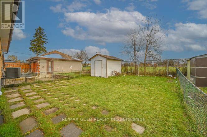 3274 Clara Drive, Mississauga (Malton), Ontario  L4T 2C7 - Photo 38 - W12631768