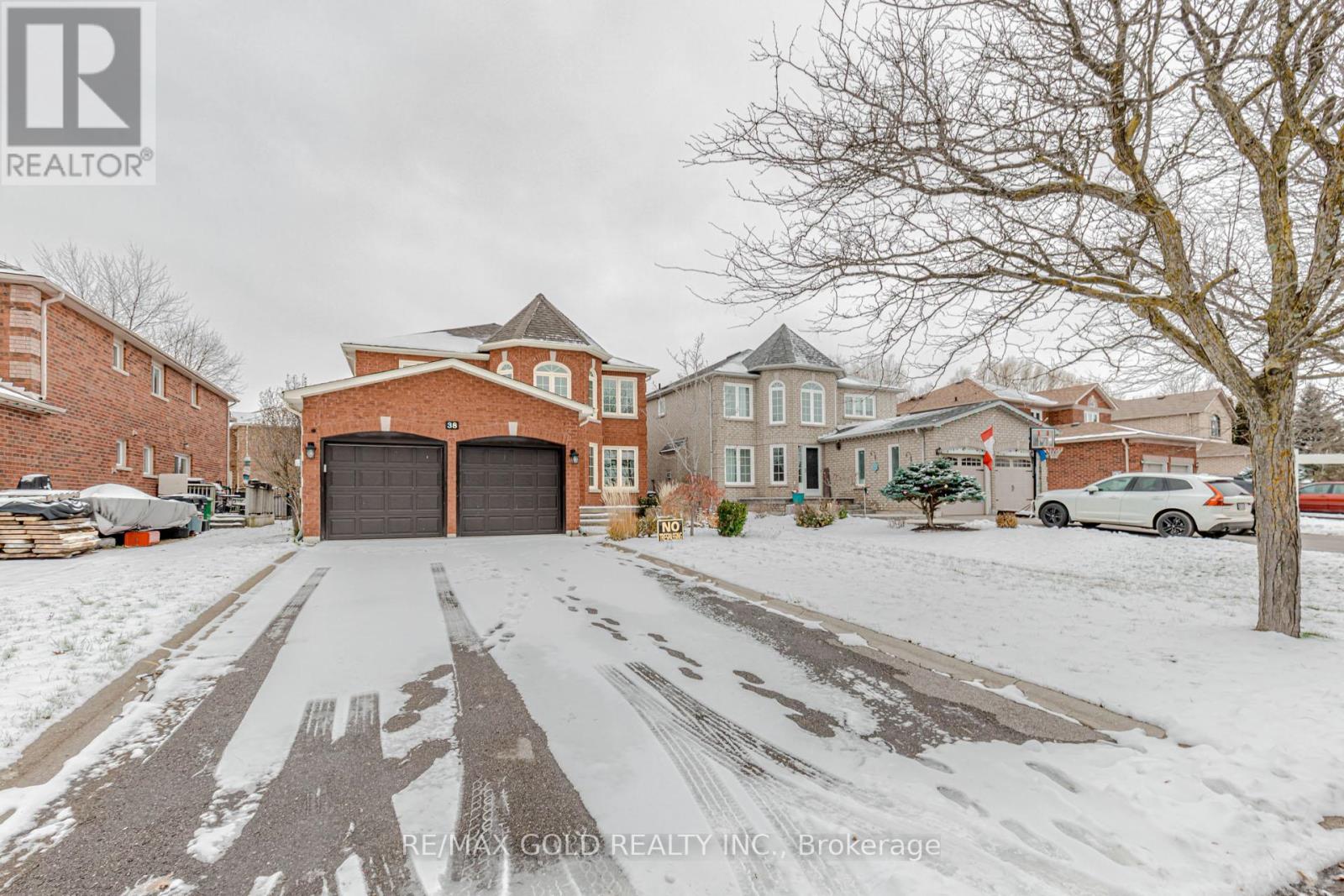 38 ESPOSITO DRIVE, Caledon, Ontario