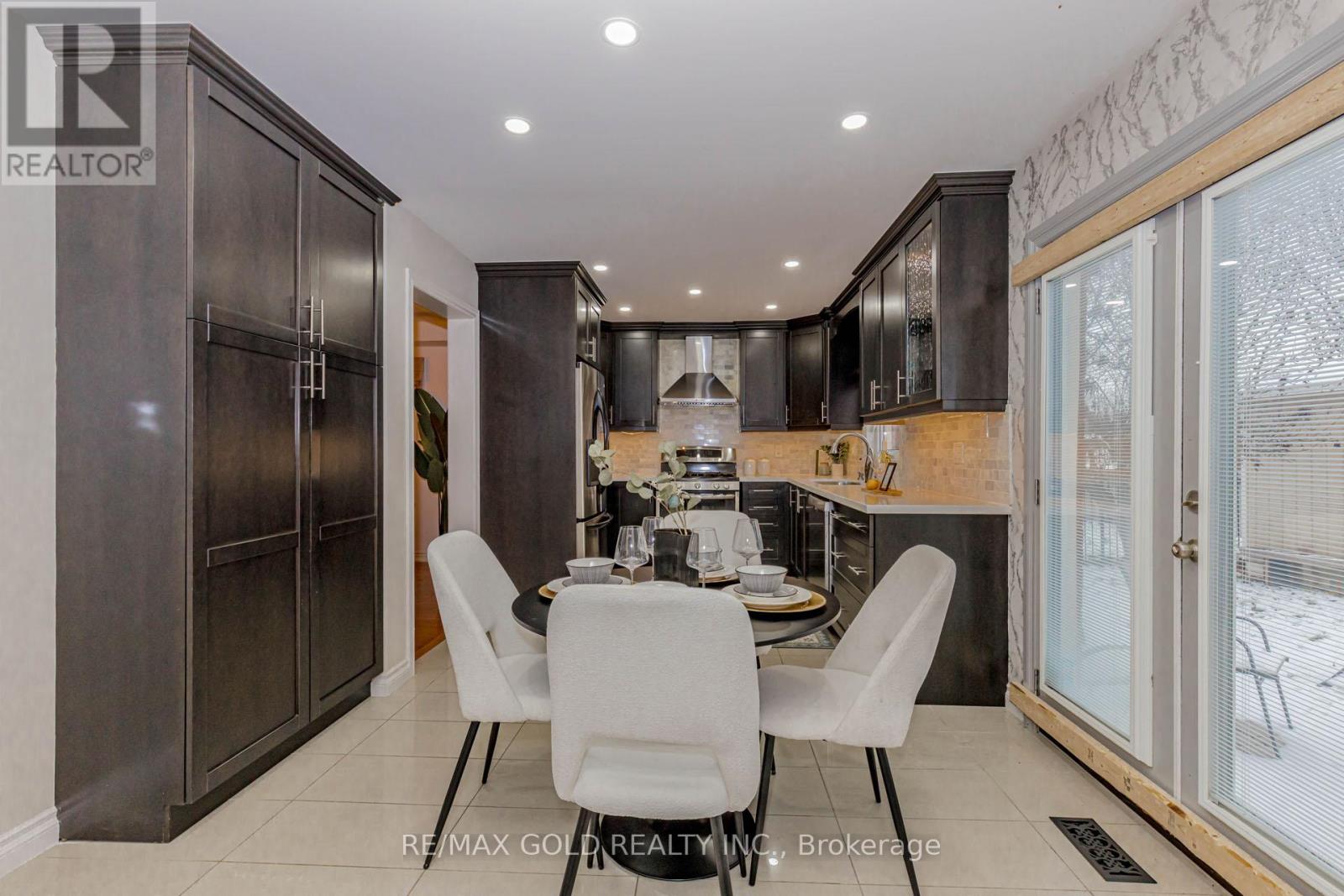 38 Esposito Drive, Caledon, Ontario  L7E 1T4 - Photo 15 - W12631772