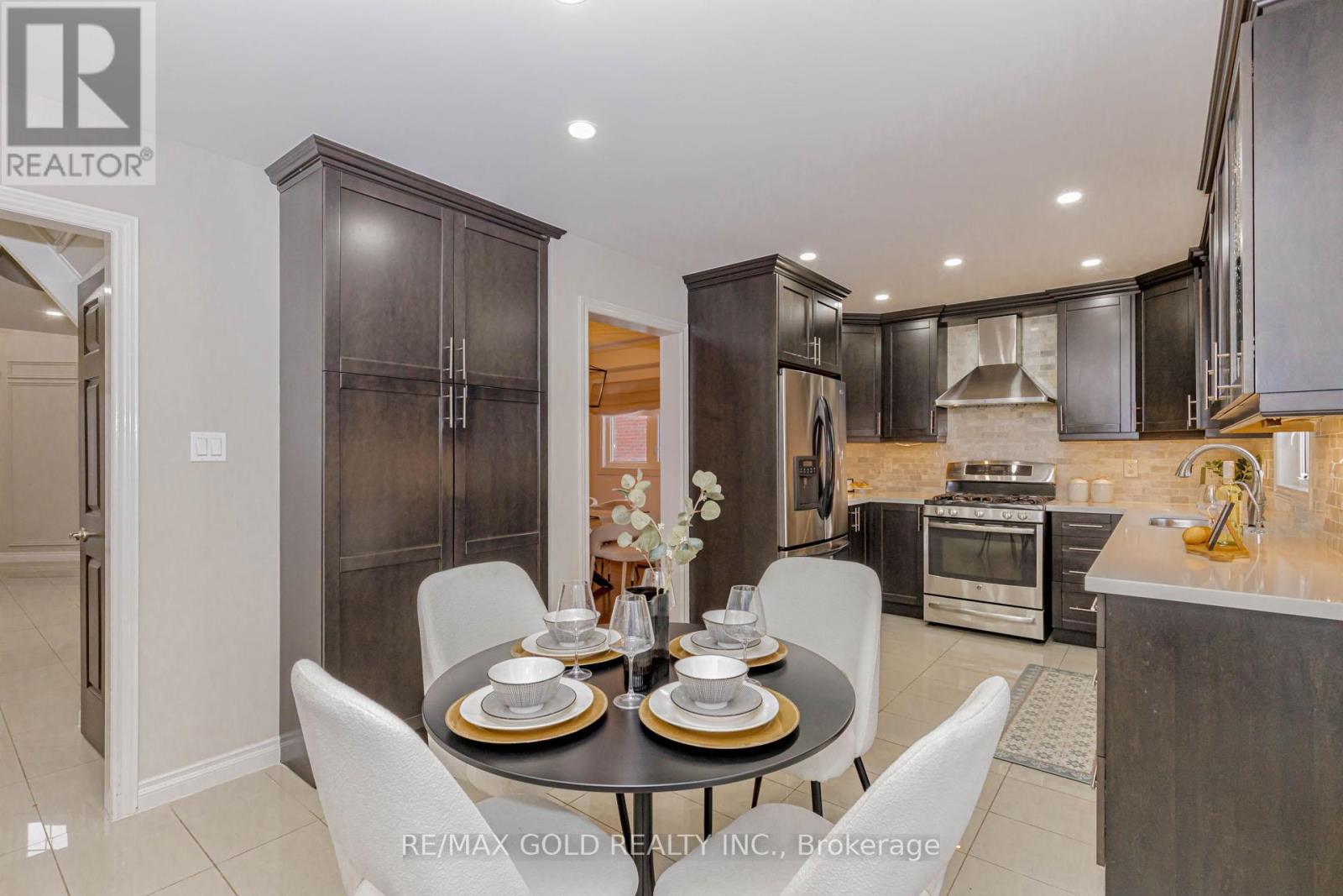 38 Esposito Drive, Caledon, Ontario  L7E 1T4 - Photo 16 - W12631772