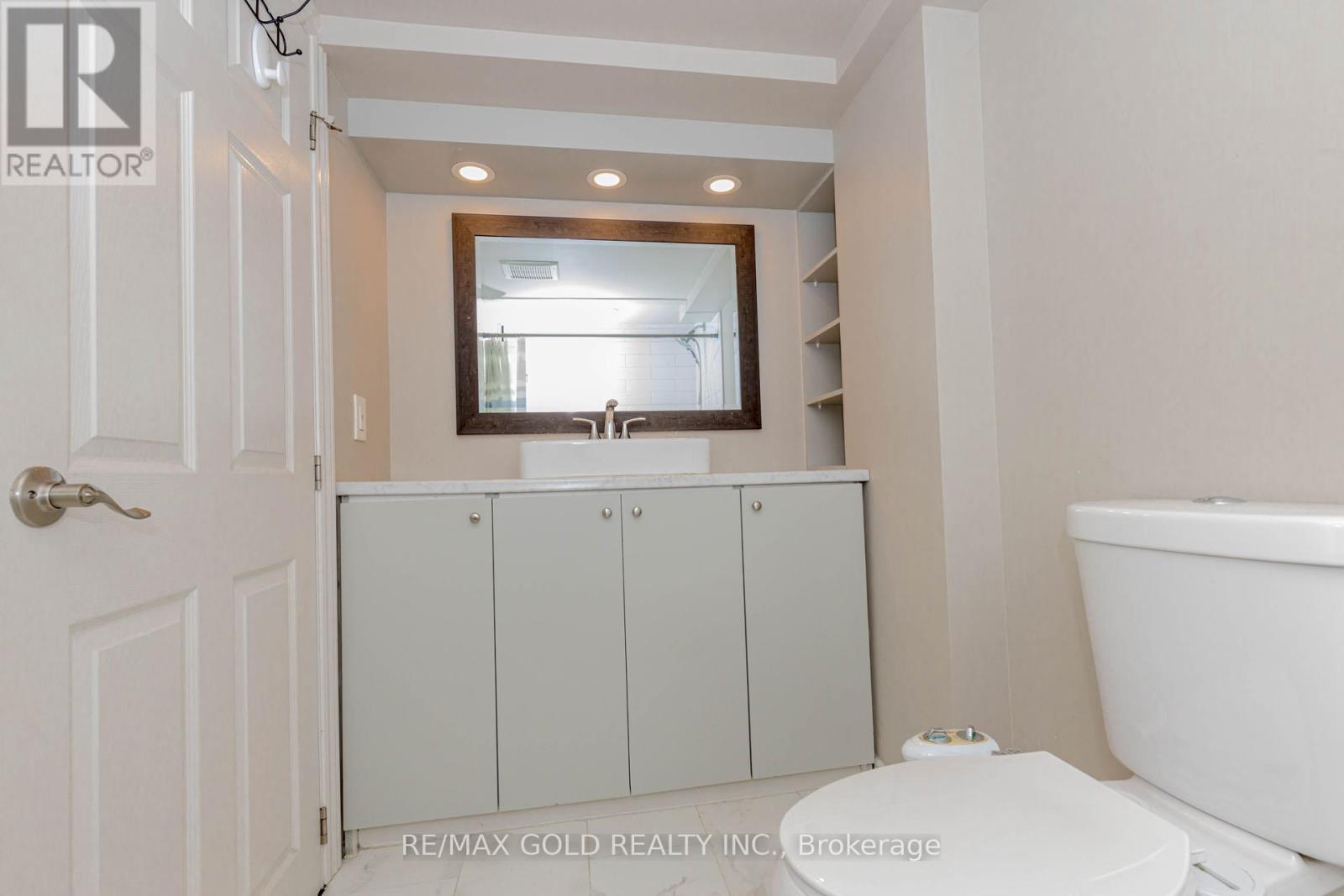 38 Esposito Drive, Caledon, Ontario  L7E 1T4 - Photo 31 - W12631772