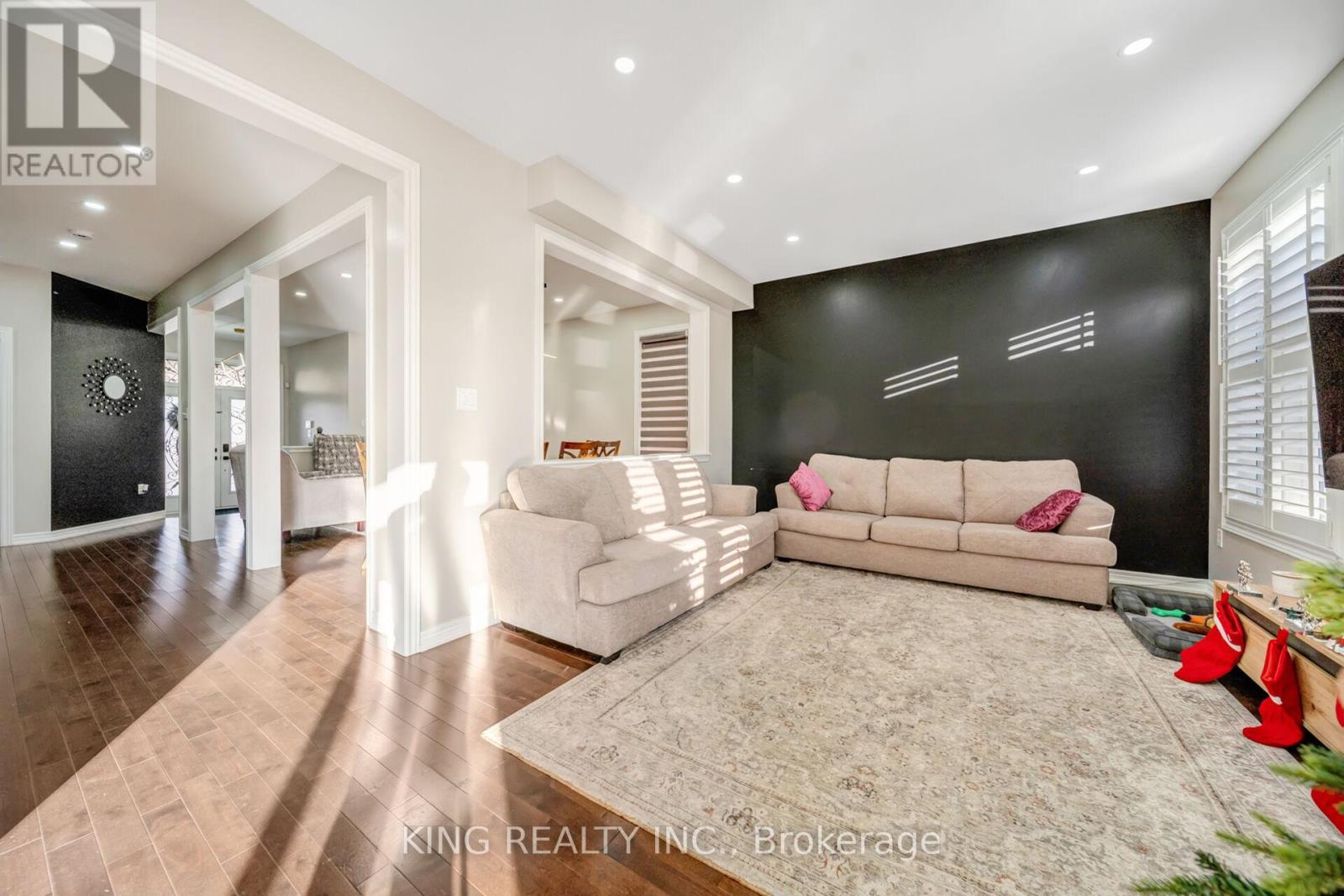 14 Seahorse Avenue, Brampton (Madoc), Ontario  L6V 4P3 - Photo 15 - W12631776