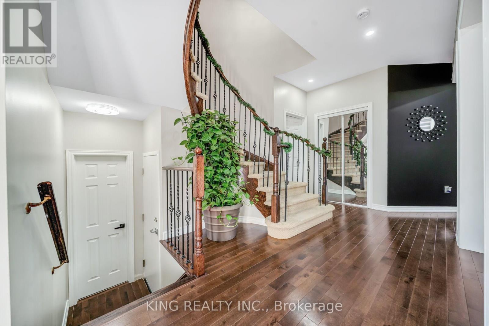 14 Seahorse Avenue, Brampton (Madoc), Ontario  L6V 4P3 - Photo 18 - W12631776