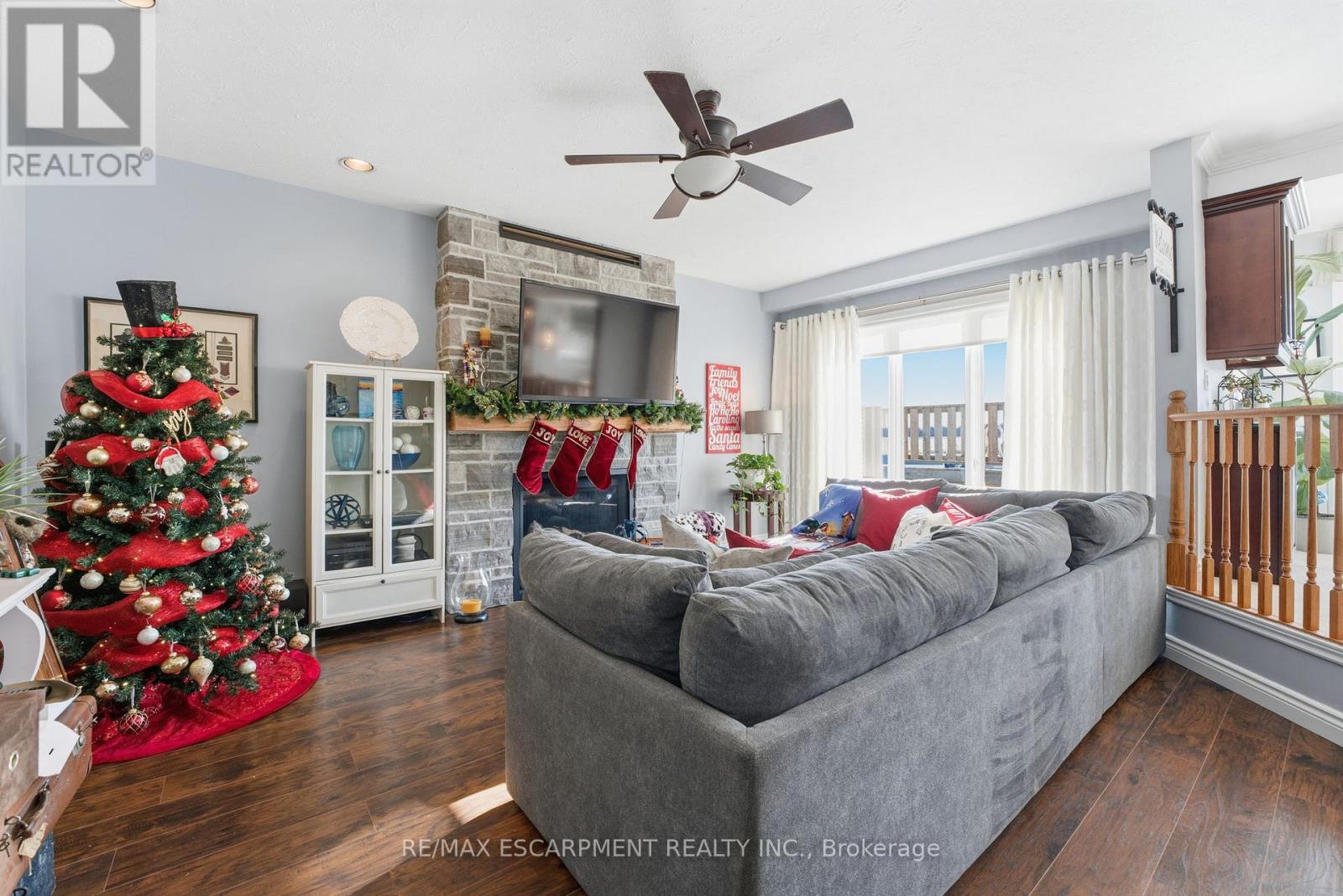 5940 Young Street, Grimsby, Ontario  L0R 2A0 - Photo 13 - X12631756