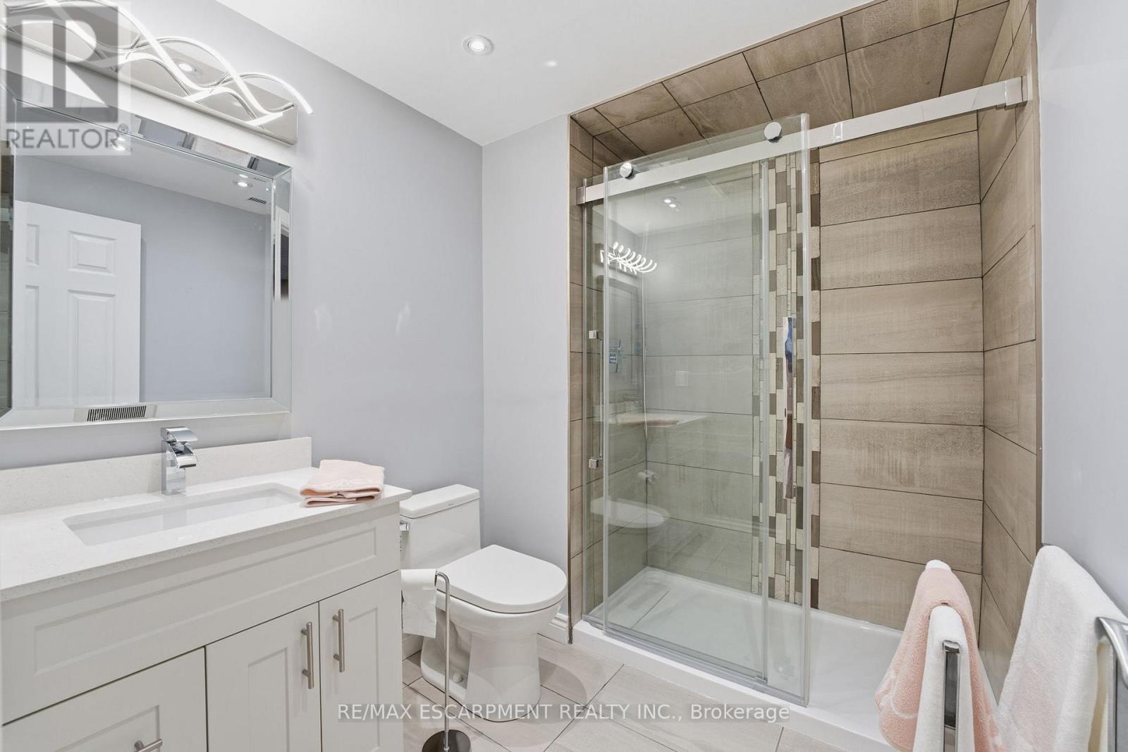 5940 Young Street, Grimsby, Ontario  L0R 2A0 - Photo 29 - X12631756