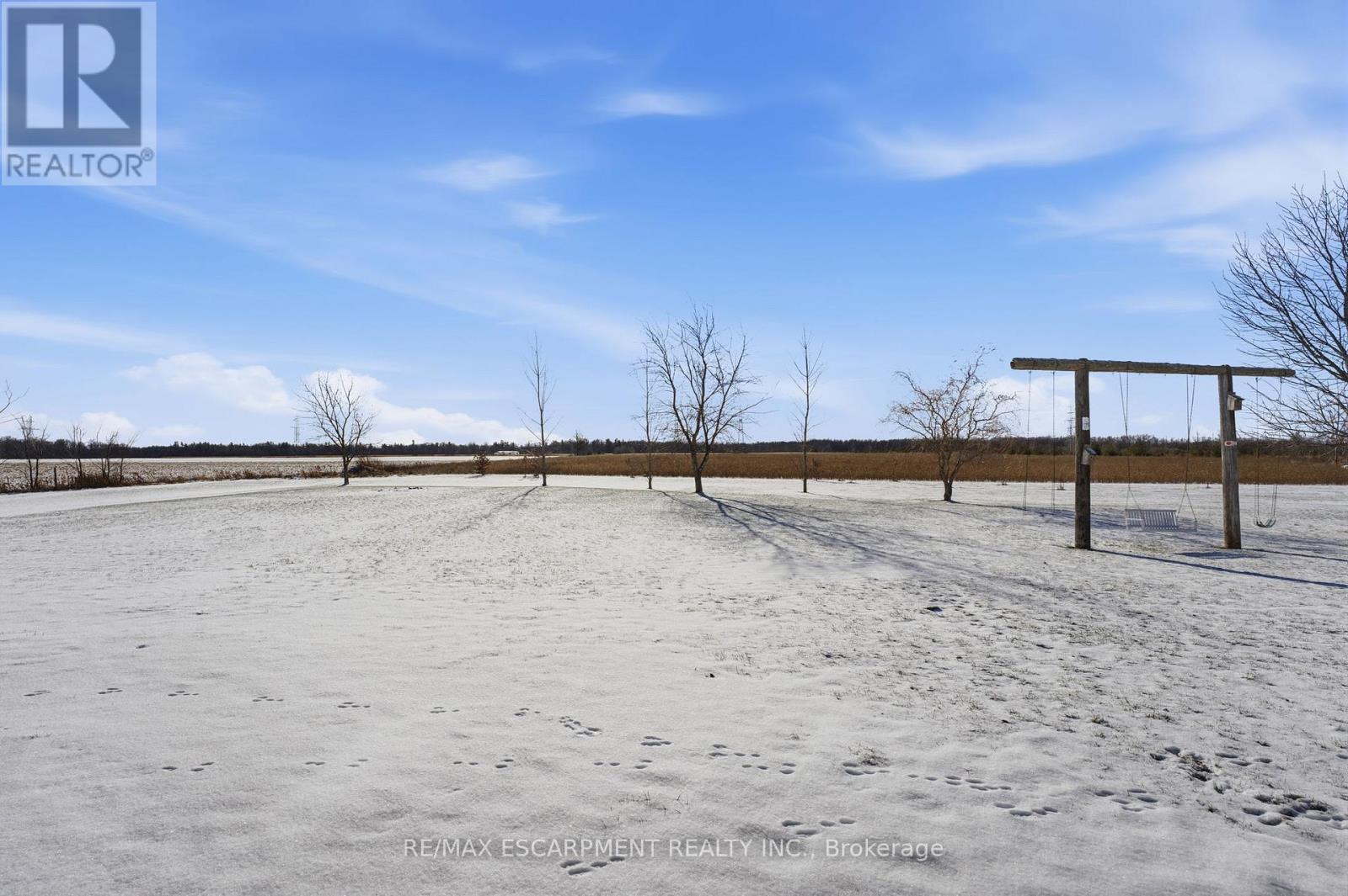 5940 Young Street, Grimsby, Ontario  L0R 2A0 - Photo 36 - X12631756