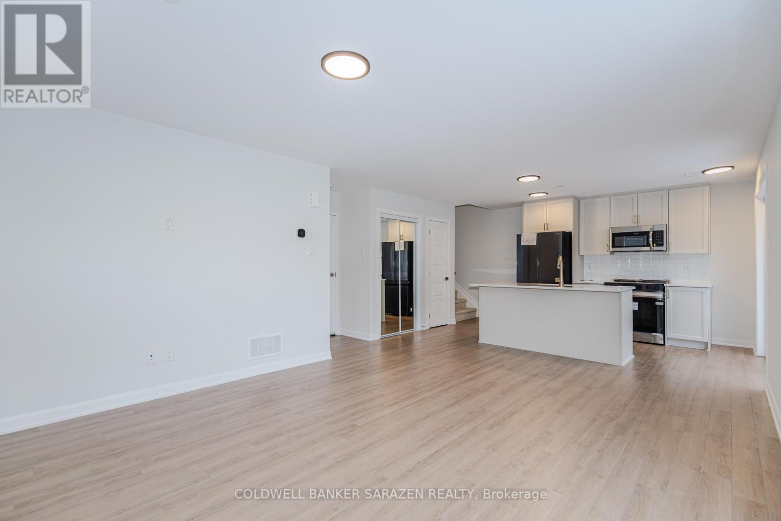 2 - 801 Glenroy Gilbert Drive, Ottawa, Ontario  K2J 5R6 - Photo 11 - X12631810