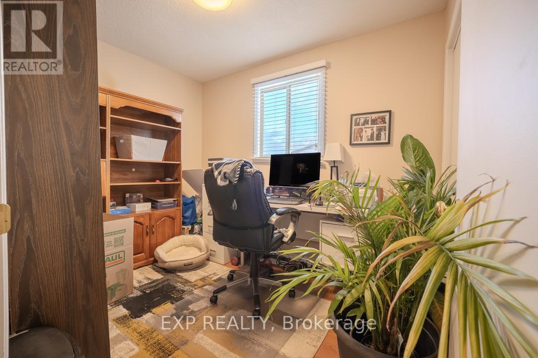 6166 Wildrose Crescent, Niagara Falls (Oldfield), Ontario  L2G 7T3 - Photo 16 - X12631788