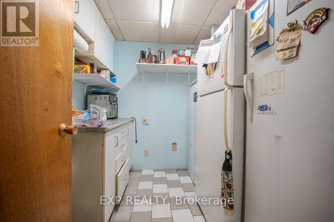 6166 Wildrose Crescent, Niagara Falls (Oldfield), Ontario  L2G 7T3 - Photo 24 - X12631788