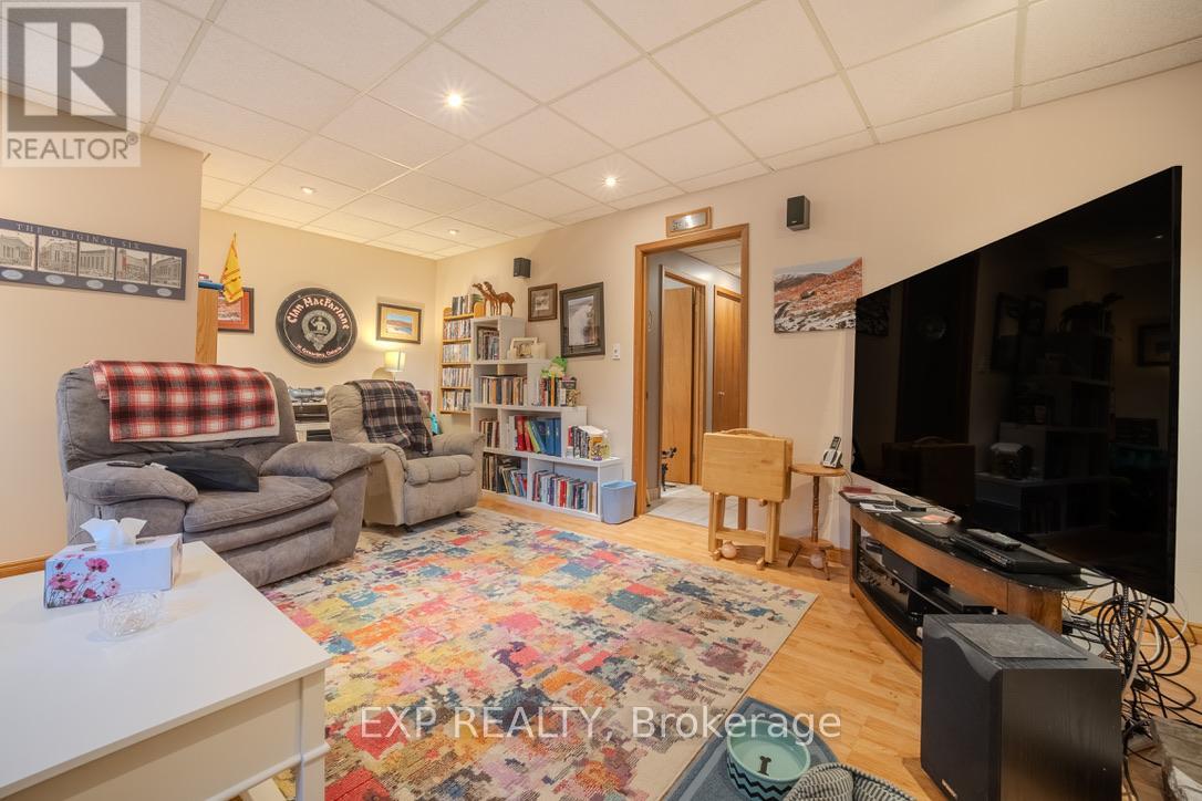 6166 Wildrose Crescent, Niagara Falls (Oldfield), Ontario  L2G 7T3 - Photo 27 - X12631788