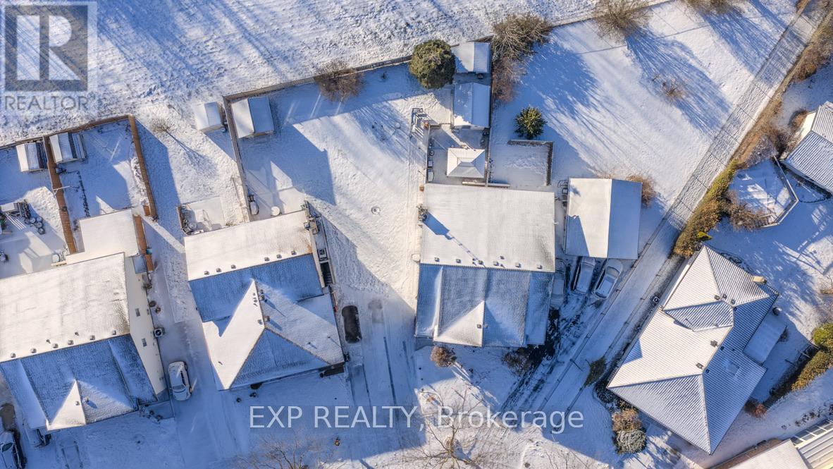 6166 Wildrose Crescent, Niagara Falls (Oldfield), Ontario  L2G 7T3 - Photo 31 - X12631788