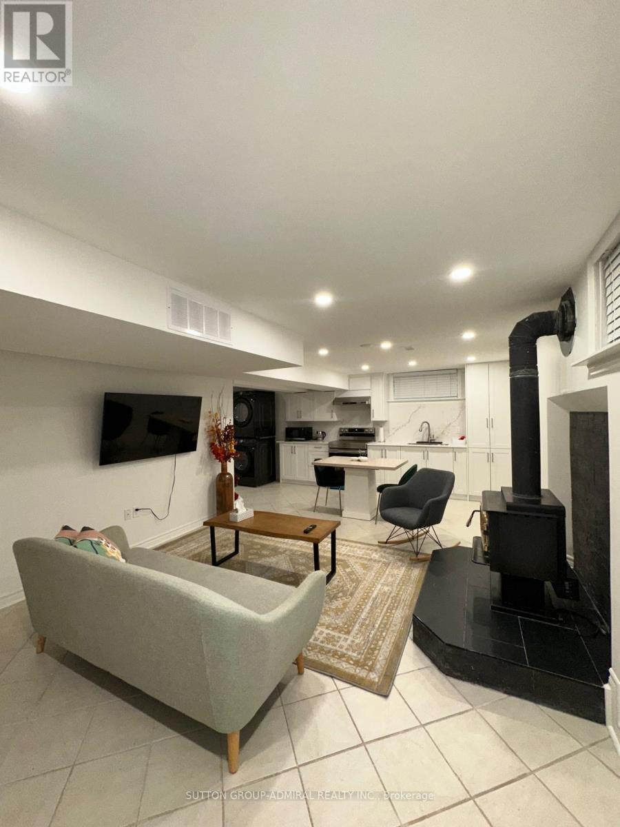 447 Taylor Mills Drive, Richmond Hill, Ontario  L4C 2T3 - Photo 19 - N12630844