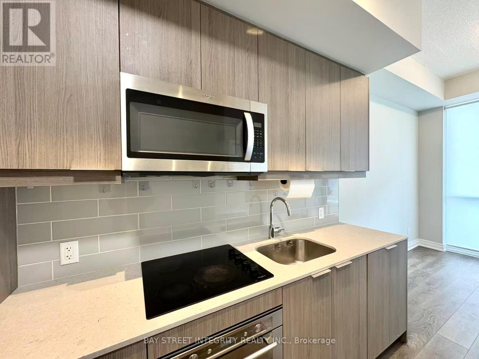 212 - 32 Forest Manor Road, Toronto (Henry Farm), Ontario  M2J 0H2 - Photo 10 - C12631794