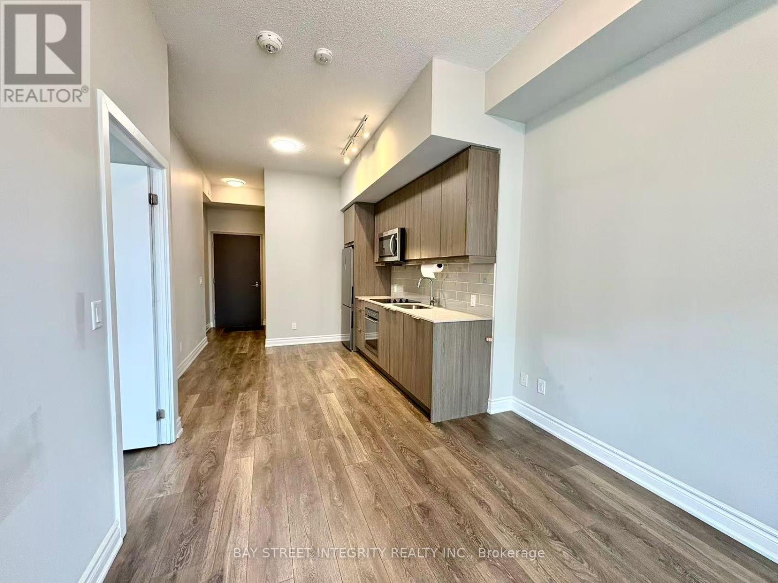 212 - 32 Forest Manor Road, Toronto (Henry Farm), Ontario  M2J 0H2 - Photo 8 - C12631794