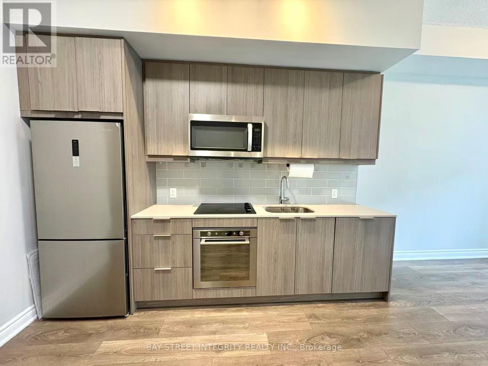 212 - 32 Forest Manor Road, Toronto (Henry Farm), Ontario  M2J 0H2 - Photo 9 - C12631794