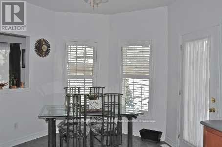 34 Pogonia Street E, Toronto (Rouge), Ontario  M1X 1Z6 - Photo 7 - E12631808