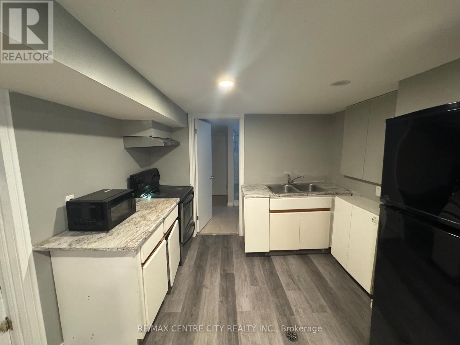 785 Fleet Street, London East, Ontario  N5Y 1R8 - Photo 39 - X12532694