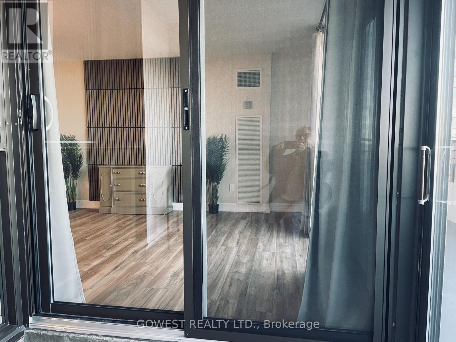 812 - 1320 Mississauga Valley Boulevard, Mississauga, Ontario  L5A 3S9 - Photo 15 - W12631784