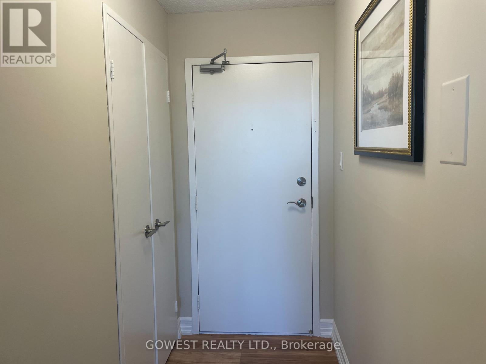 812 - 1320 Mississauga Valley Boulevard, Mississauga, Ontario  L5A 3S9 - Photo 5 - W12631784