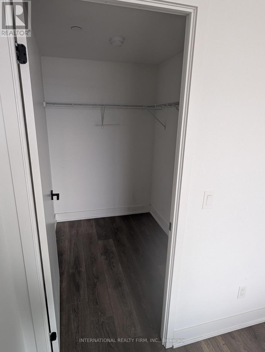 1310 - 2481 Taunton Road, Oakville, Ontario  L6H 3R7 - Photo 11 - W12631798