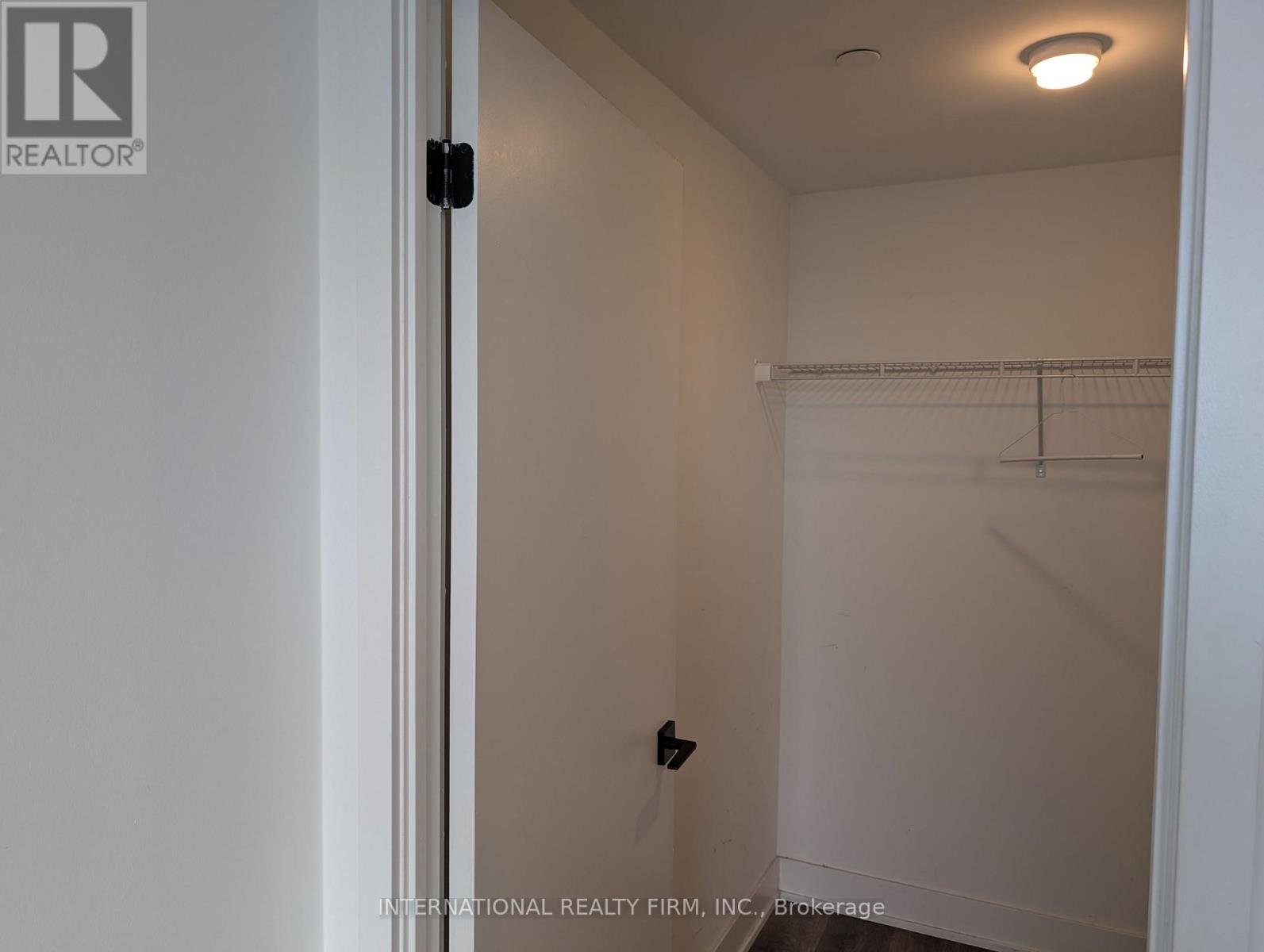 1310 - 2481 Taunton Road, Oakville, Ontario  L6H 3R7 - Photo 12 - W12631798