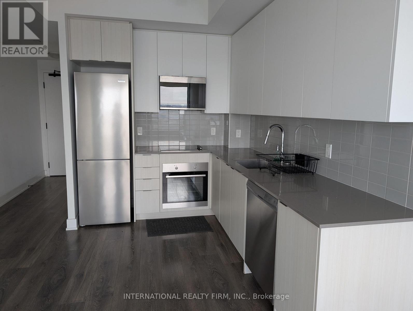 1310 - 2481 Taunton Road, Oakville, Ontario  L6H 3R7 - Photo 7 - W12631798