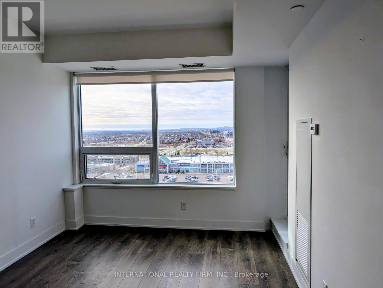 1310 - 2481 Taunton Road, Oakville, Ontario  L6H 3R7 - Photo 8 - W12631798