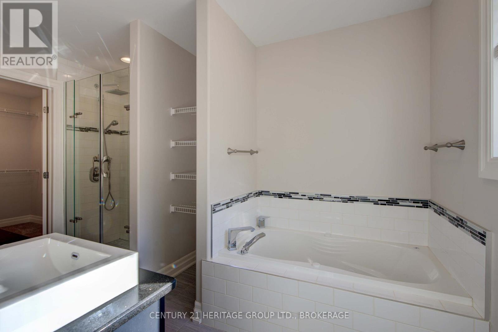 688 Augusta Drive, Kingston (City Northwest), Ontario  K7P 3J3 - Photo 8 - X12631812