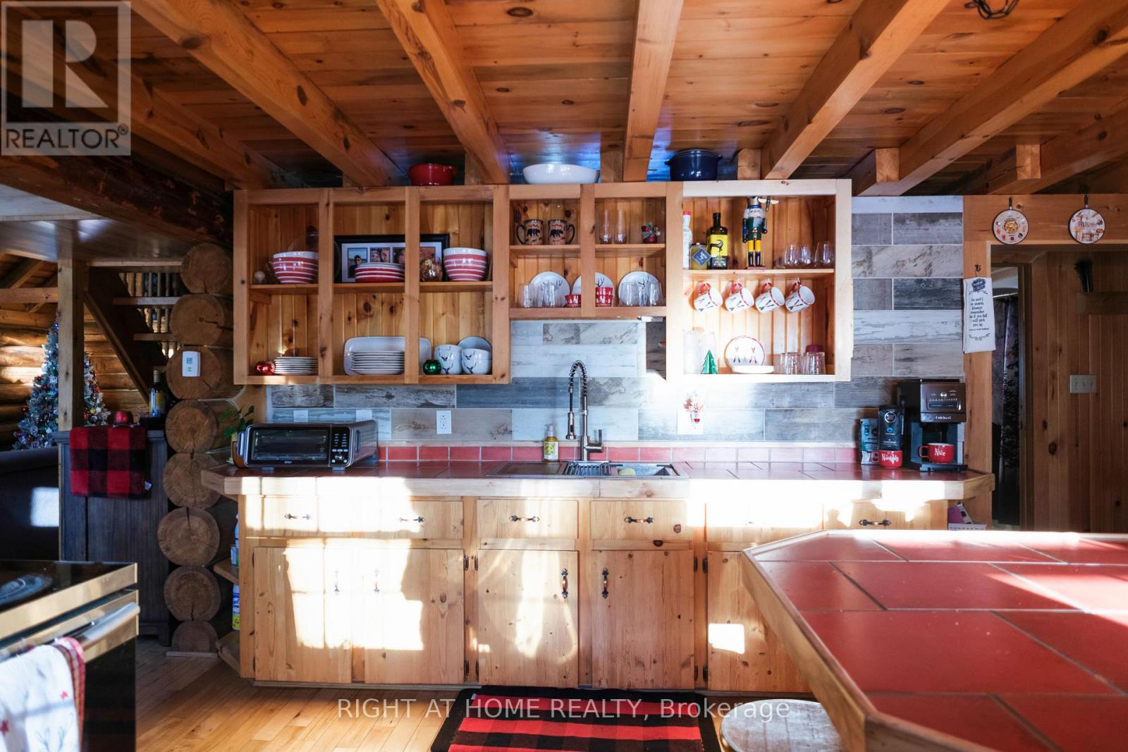 72 Viewmount Drive, Greater Madawaska, Ontario  K0J 1H0 - Photo 6 - X12631840