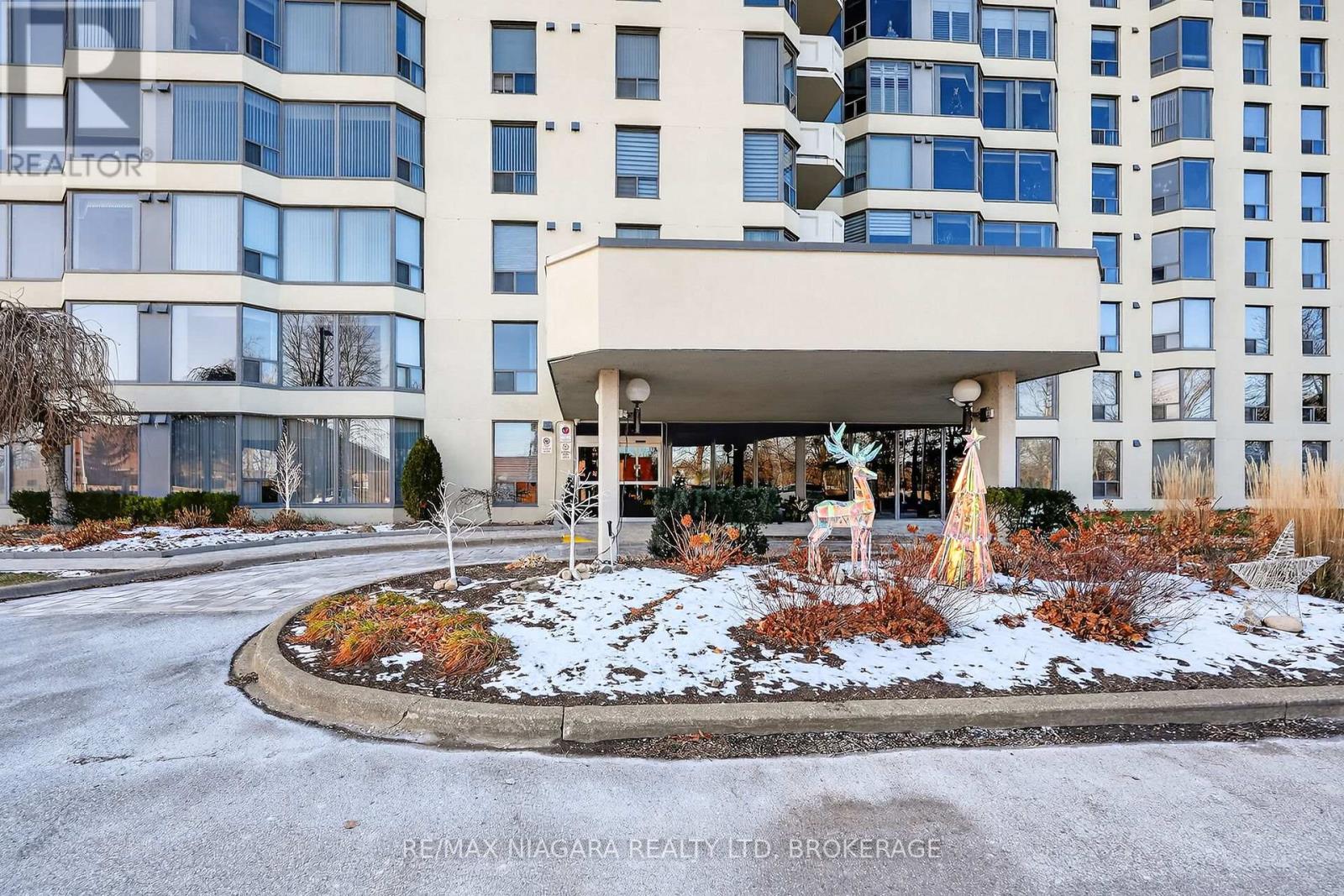 911 - 81 Scott Street, St. Catharines (Lakeport), Ontario  L2N 7L5 - Photo 50 - X12631836