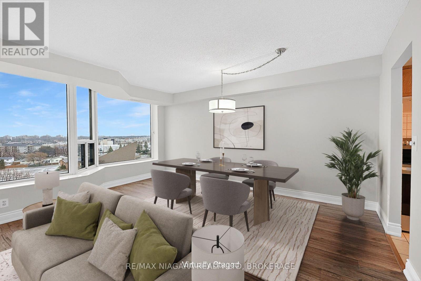 911 - 81 Scott Street, St. Catharines (Lakeport), Ontario  L2N 7L5 - Photo 8 - X12631836